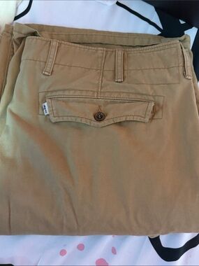 Levi's Tan/Natural Cargo Shorts Sz 42 Great condition